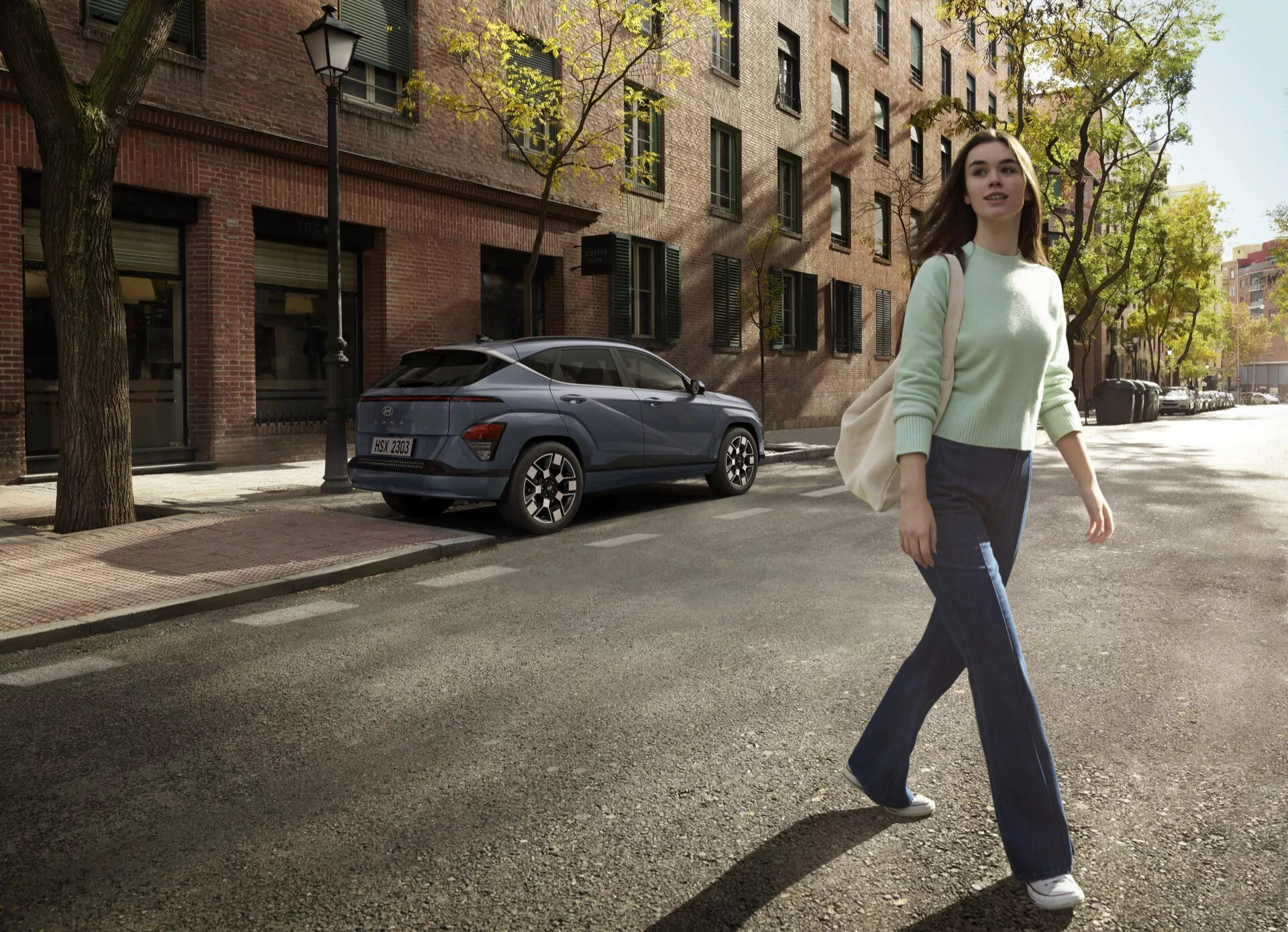 Hyundai Kona 2023, 2. generacija, ki prikazuje sodobno oblikovanje, napredne varnostne funkcije in izboljšane zmogljivosti zmogljivosti v visoki ločljivosti