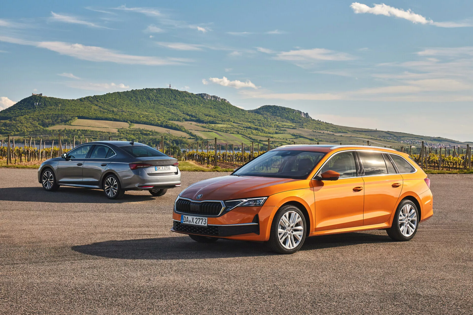 Model limuzine Skoda Octavia 2024 z elegantno zasnovo in sodobnimi tehnološkimi značilnostmi